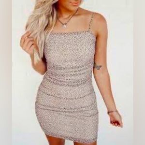 𝅺DOLLS Kill- Le Lis  Leopard ruched body con mini dress